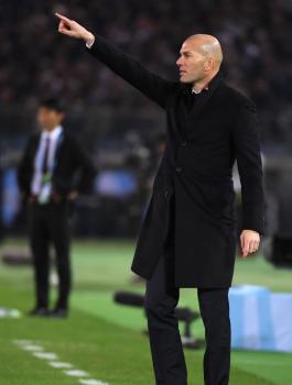  ريال مدريد يحدد بديل زيدان الموسم المقبل!