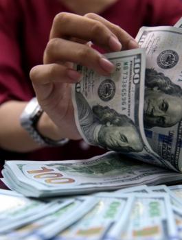 الدولار الامريكي والشيقل 