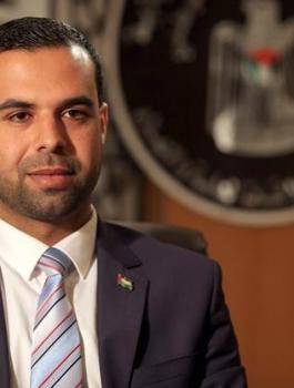 الاعتداء على متظاهرين بغزة 