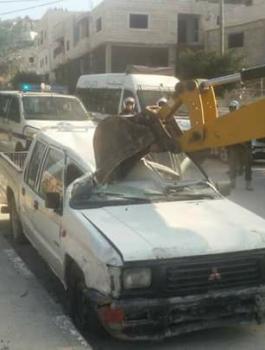 اتلاف مركبات غير قانونية في نابلس 