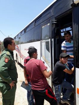 الارتباط العسكري يؤمن خروج المراقبين والطلبة من دير أبو مشعل لقاعات "الثانوية العامة"