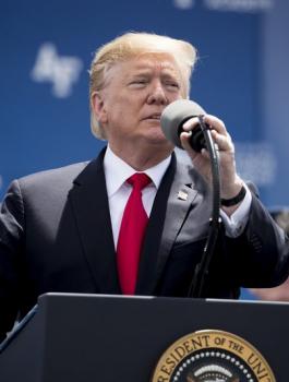 الرئيس المكسيكي وترامب 