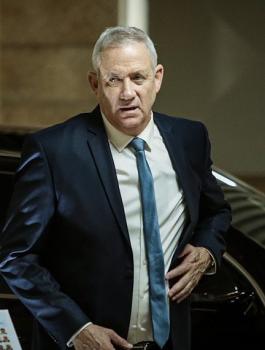 غانتس وشيرين ابو عاقلة