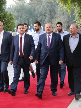 بني غانتس والمشتركة 
