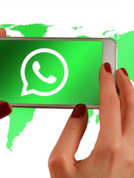 تطبيق واتساب 