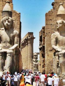 دحول السياح لمصر