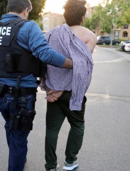 ضبط مهاجريين غير شرعيين في تركيا 