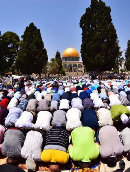 صلاة الجمعة الثانية من رمضان في الاقصى 