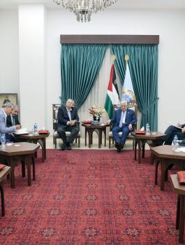 الرئيس ورئيس لجنة الانتخابات المركزية 