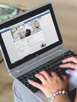 hands-woman-laptop-notebook