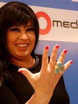 الراقصة والممثلة المصرية فيفي عبده مهددة بالسجن