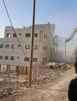 FAD6F1F0-DC38-4DB9-A94E-C74AE0EEAD85