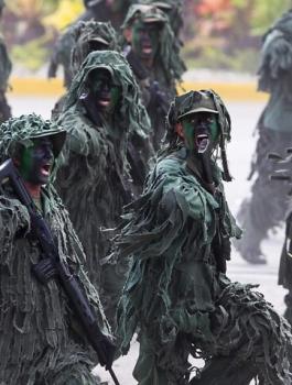 عرض عسكري في فنزويلا 