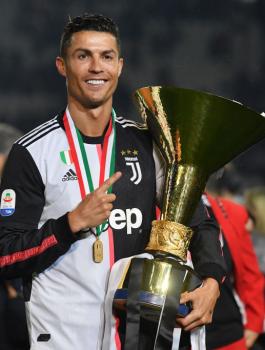 رونالدو يخضع للحجر الصحي 