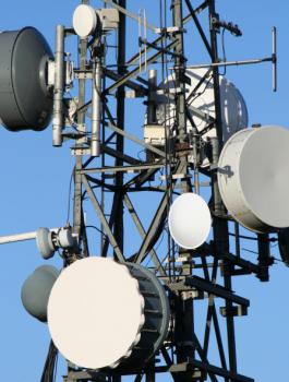 شبكات الهواتف الاسرائيلية في الضفة الغربية 