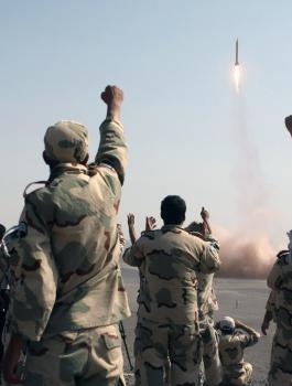 الحرس الثوري الإيراني يسيطر على ثلثي اقتصاد البلاد