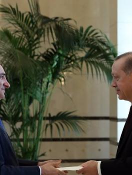 اردوغان والسفير الاسرائيلي 