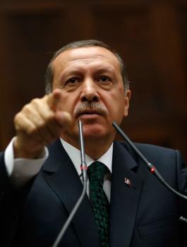 أردوغان بعد قرار ترامب: أنت مثير للفوضى.. وصاحب الحق هو الأقوى!