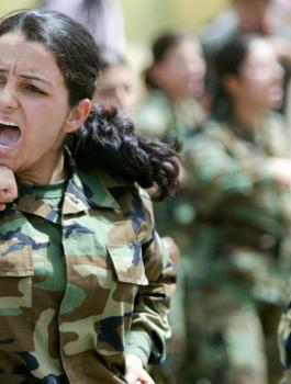 فرنسا وحماية القوات الكردية في سوريا 