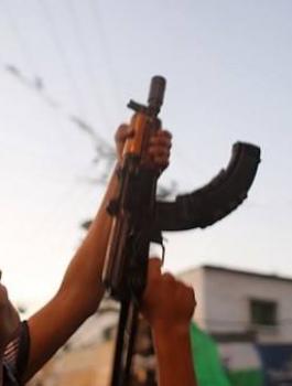 الشرطة ومطلقي النار في احتفالات التوجيهي