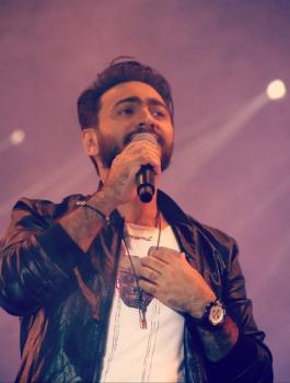 تامر حسني يغني في السعودية