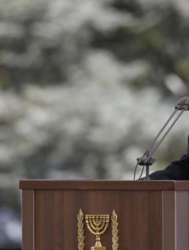 اوباما وبيريز 