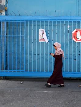 اللاجئيين والاونروا 