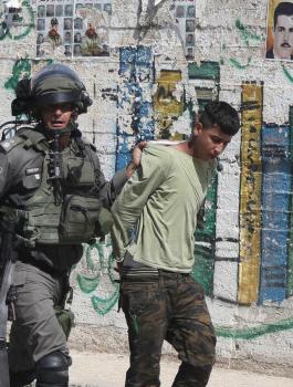 اوامر اعتقال ادارية بحق أسرى فلسطينيين 