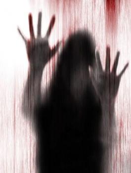 مواطن يتحرش بابنته ويحاول قتلها 