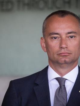 ميلادينوف واسماعيل هنية 