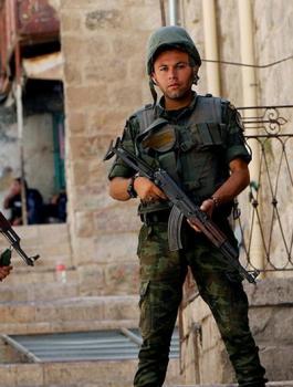 مطلوبين للامن في نابلس 