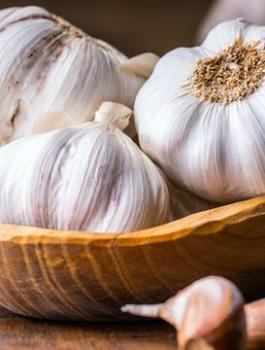 ضع الثوم تحت وسادتك