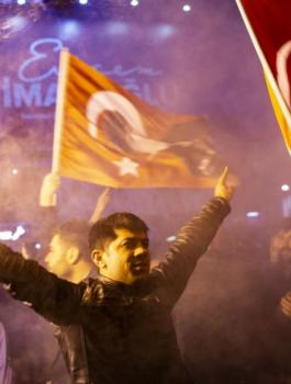 فوز الحرية والعدالة في الانتخابات البلدية باسطنبول 