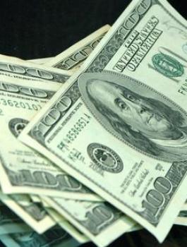 انخفاض على سعر الدولار 