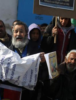 اضراب للعاملين في وكالة الاونروا بقطاع غزة 