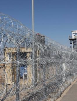 مصلحة السجون: تفاهم قريب من الاسرى المضربين