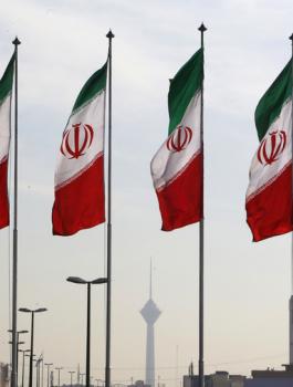 العقوبات الامريكية على ايران  