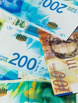 ارتفاع الدولار