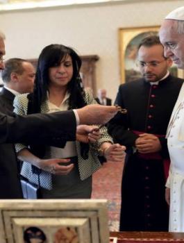 2015-05-16T093857Z_01_SRE309_RTRIDSP_3_POPE-VATICAN