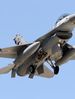 تركيا تسقط طائرة ارمينية 