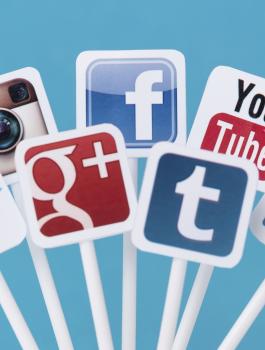 اعلانات عبر مواقع التواصل الاجتماعي 