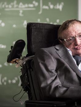 دفن العالم الراحل ستيفين هوكينغ بجوار نيوتين ودارورين