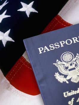 122_2014_americanflagpasspor8201