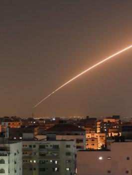 اطلاق صواريخ على عسقلان اثناء تواجد نتنياهو 