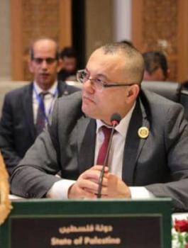 وزير الثقافة والاستقلال وفلسطين 