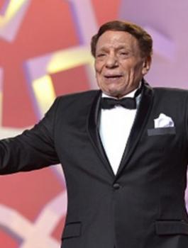ممثل مصري عادل امام 