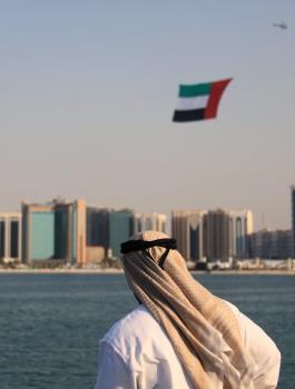 الامارات تفرج عن اموال ايرانية 