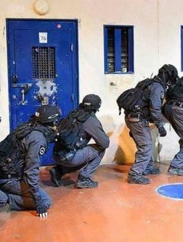 اسرى يواصلون اضرابهم المفتوح عن الطعام 