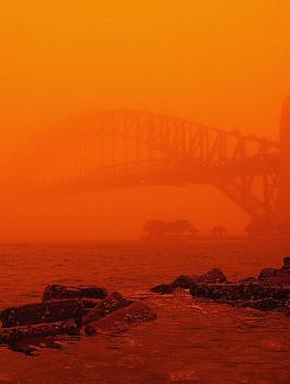 ظاهرة قرن الشيطان تظهر في الخليج العربي 