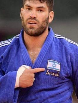 العلم الاسرائيلي سيرفع رسميا في الامارات 